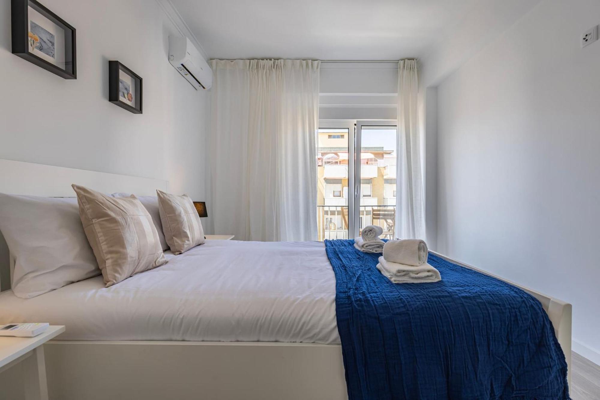 Urban Elegance Apartment Алмада Экстерьер фото